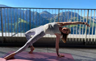 Yoga am Berg